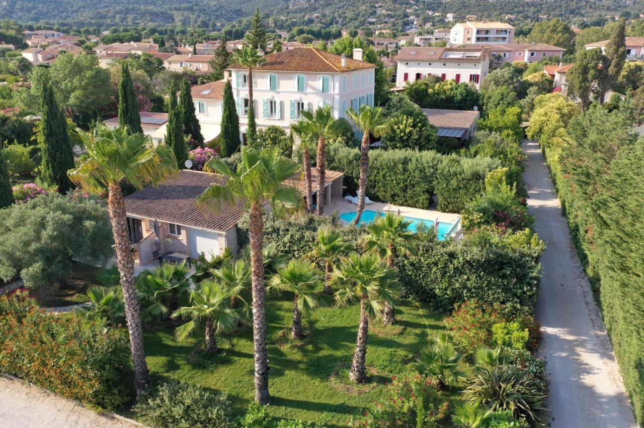 히에레 Domaine De L'Aufrene B&B 외부 사진