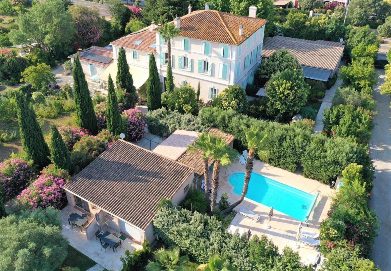 히에레 Domaine De L'Aufrene B&B 외부 사진