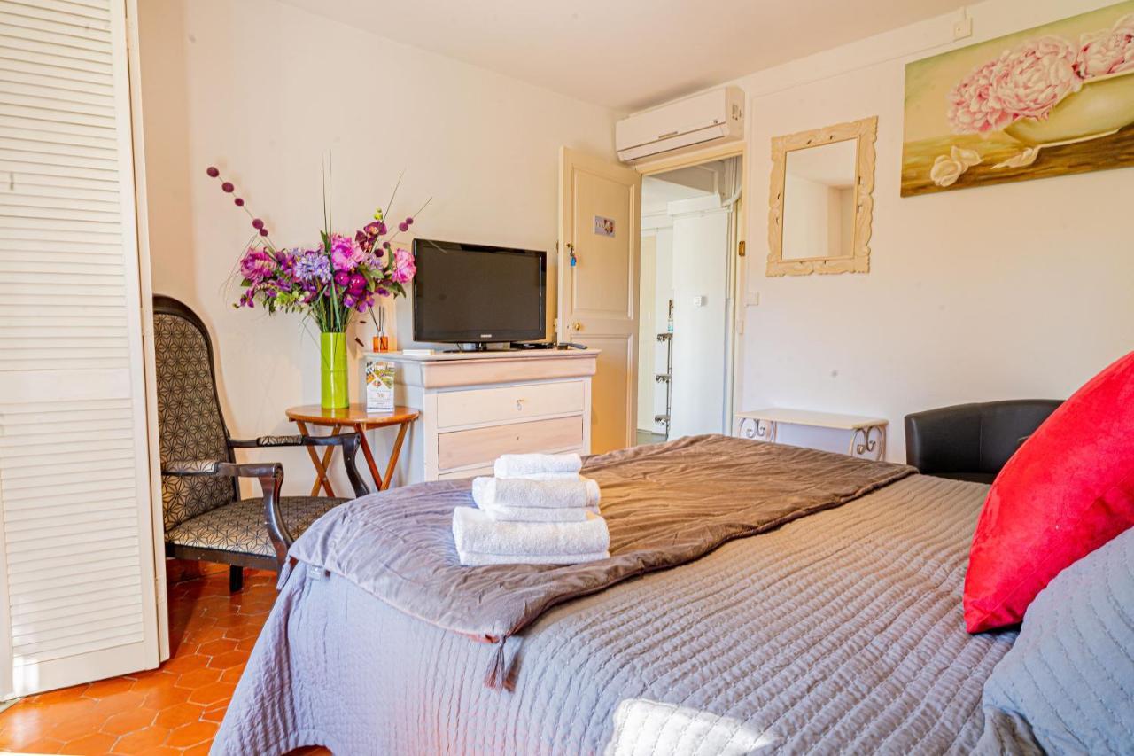 히에레 Domaine De L'Aufrene B&B 외부 사진