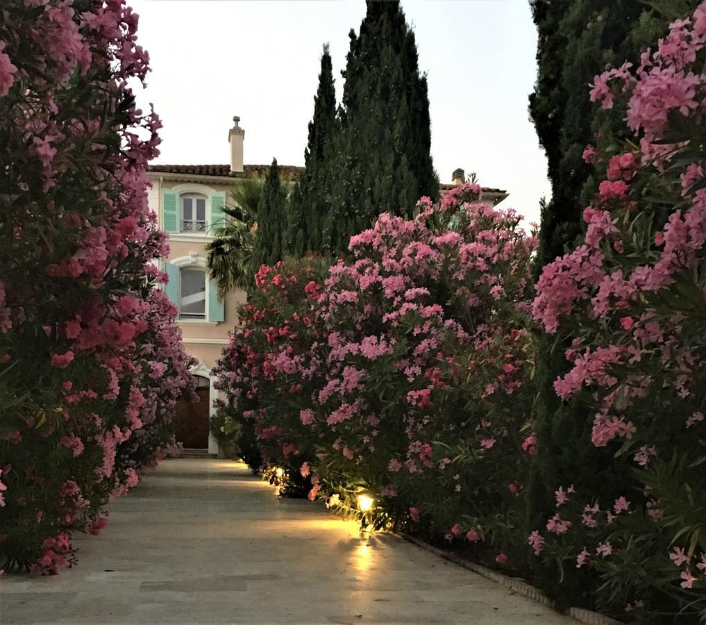 히에레 Domaine De L'Aufrene B&B 외부 사진